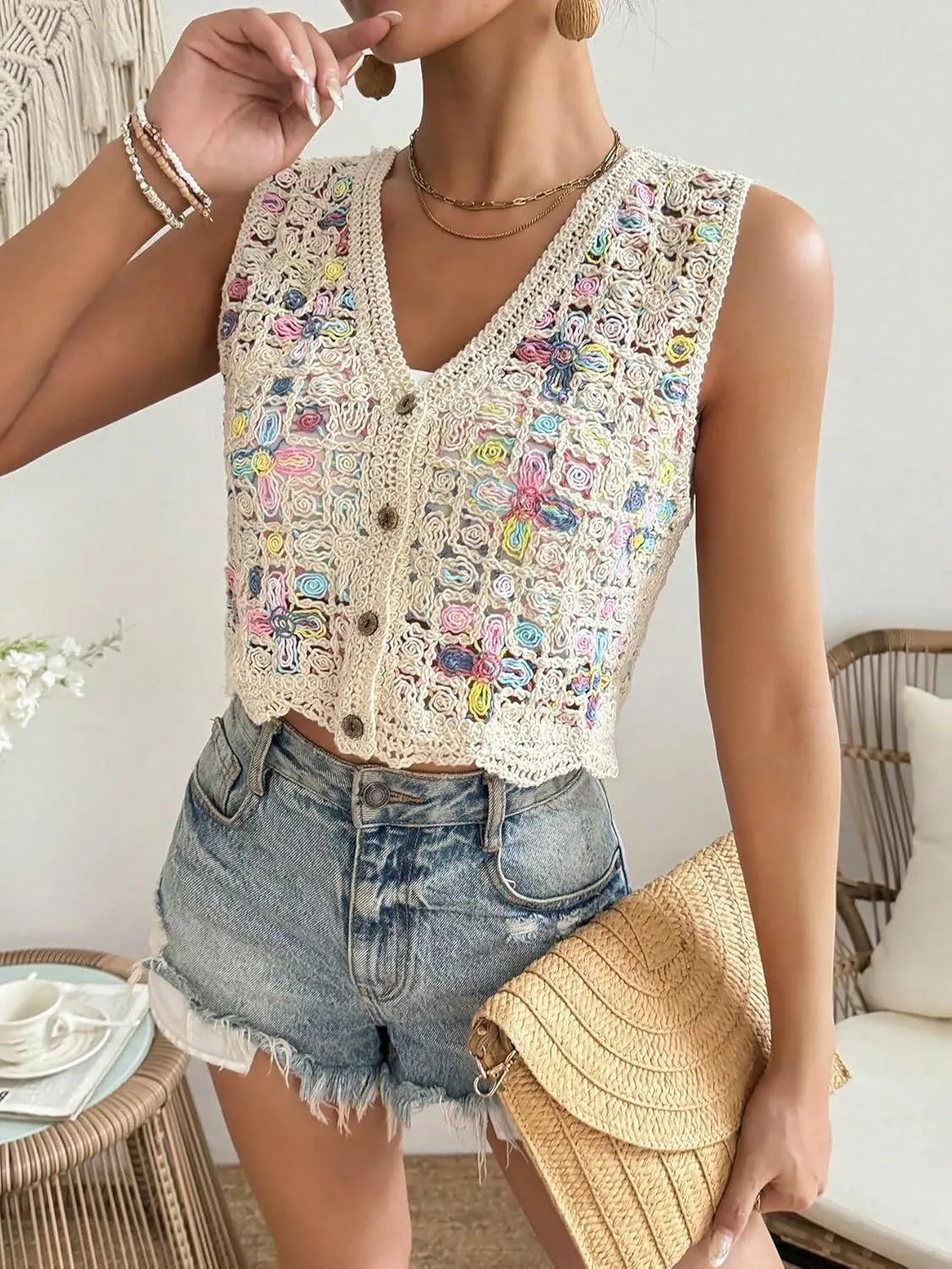 GORGLITTER Women's Crochet Knit Sweater Vest Sleeveless Button Front Cropped Vests