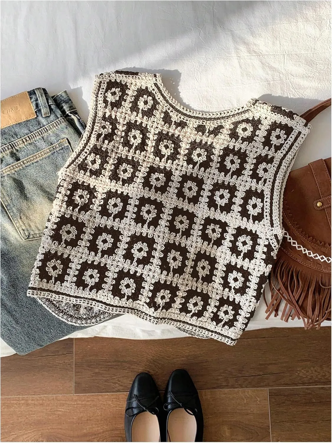 GORGLITTER Women's Crochet Knit Sweater Vest Sleeveless Button Front Cropped Vests